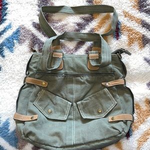 Green and brown tote. shoulder strap missing